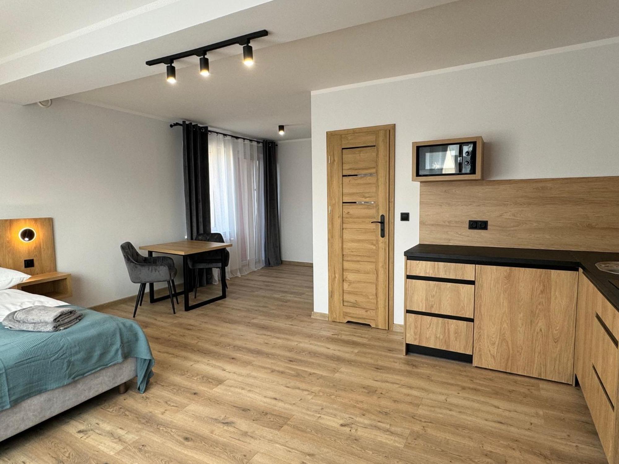 Apartamenty Flauta ยาสต์เชอเบีย กูรา ภายนอก รูปภาพ