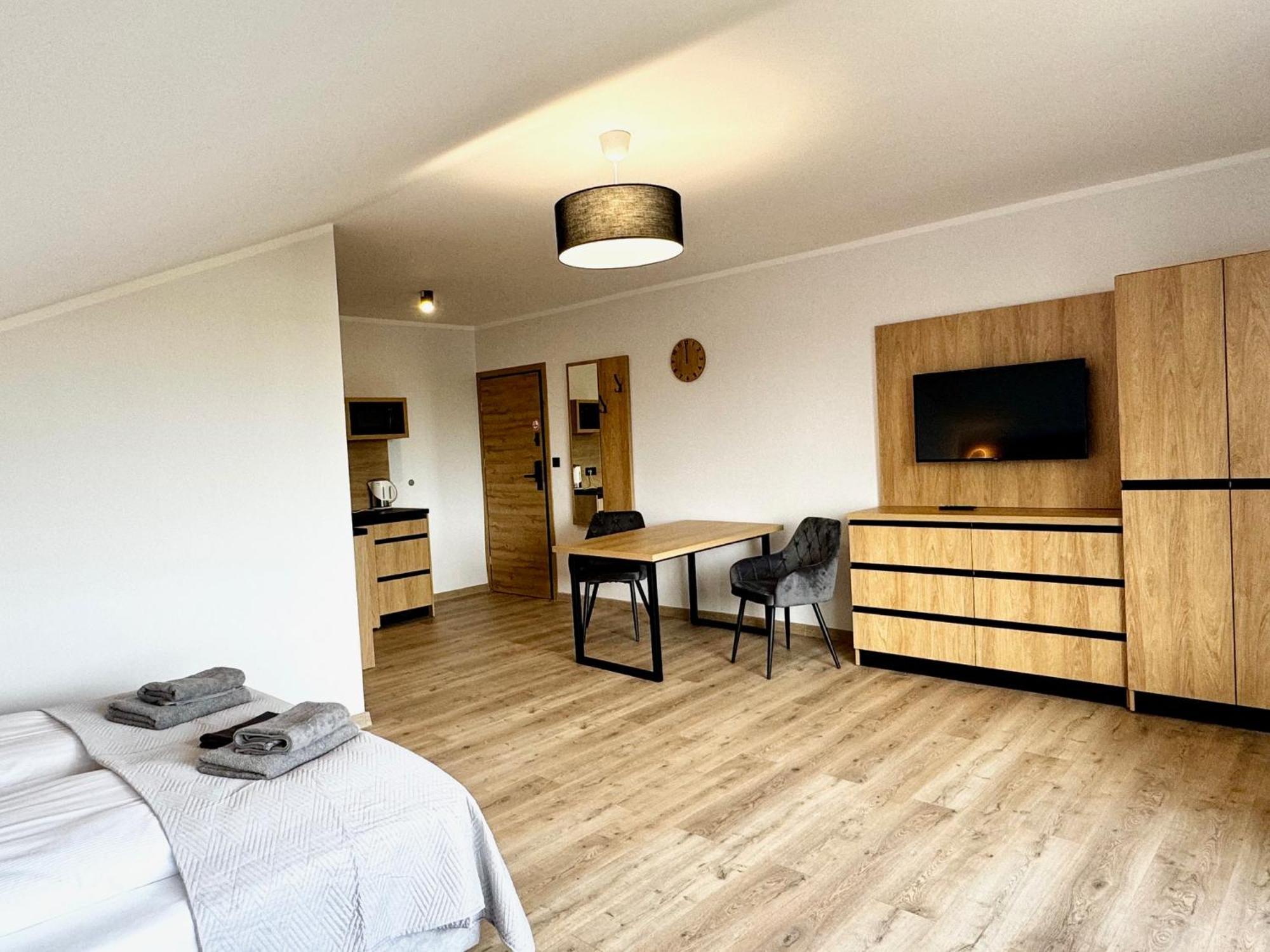 Apartamenty Flauta ยาสต์เชอเบีย กูรา ภายนอก รูปภาพ