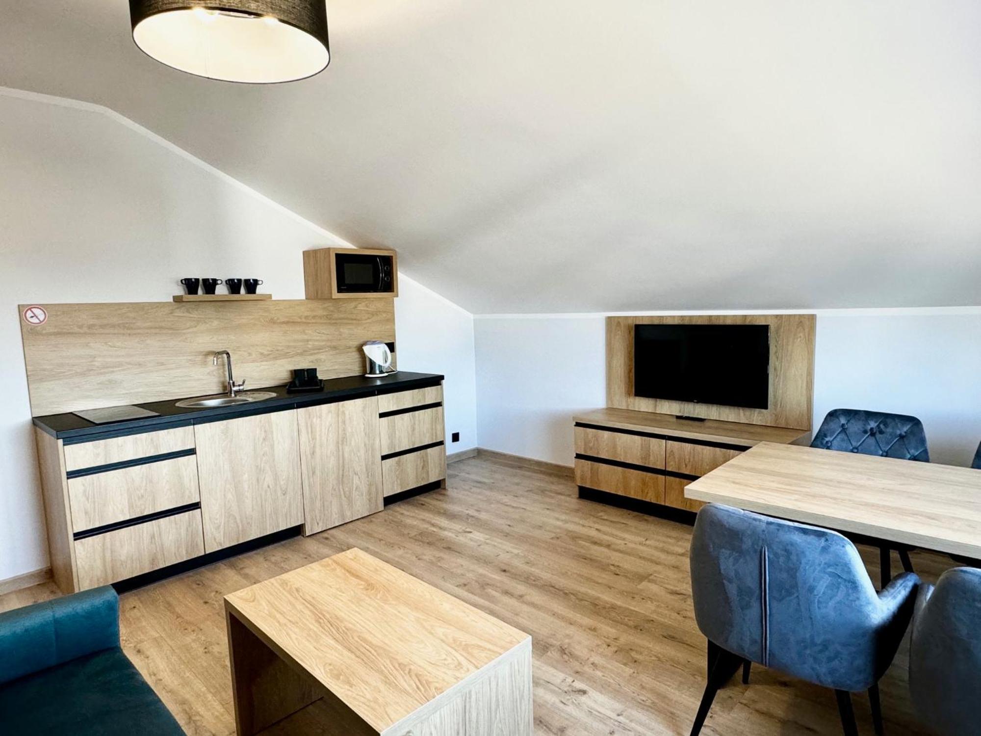 Apartamenty Flauta ยาสต์เชอเบีย กูรา ภายนอก รูปภาพ