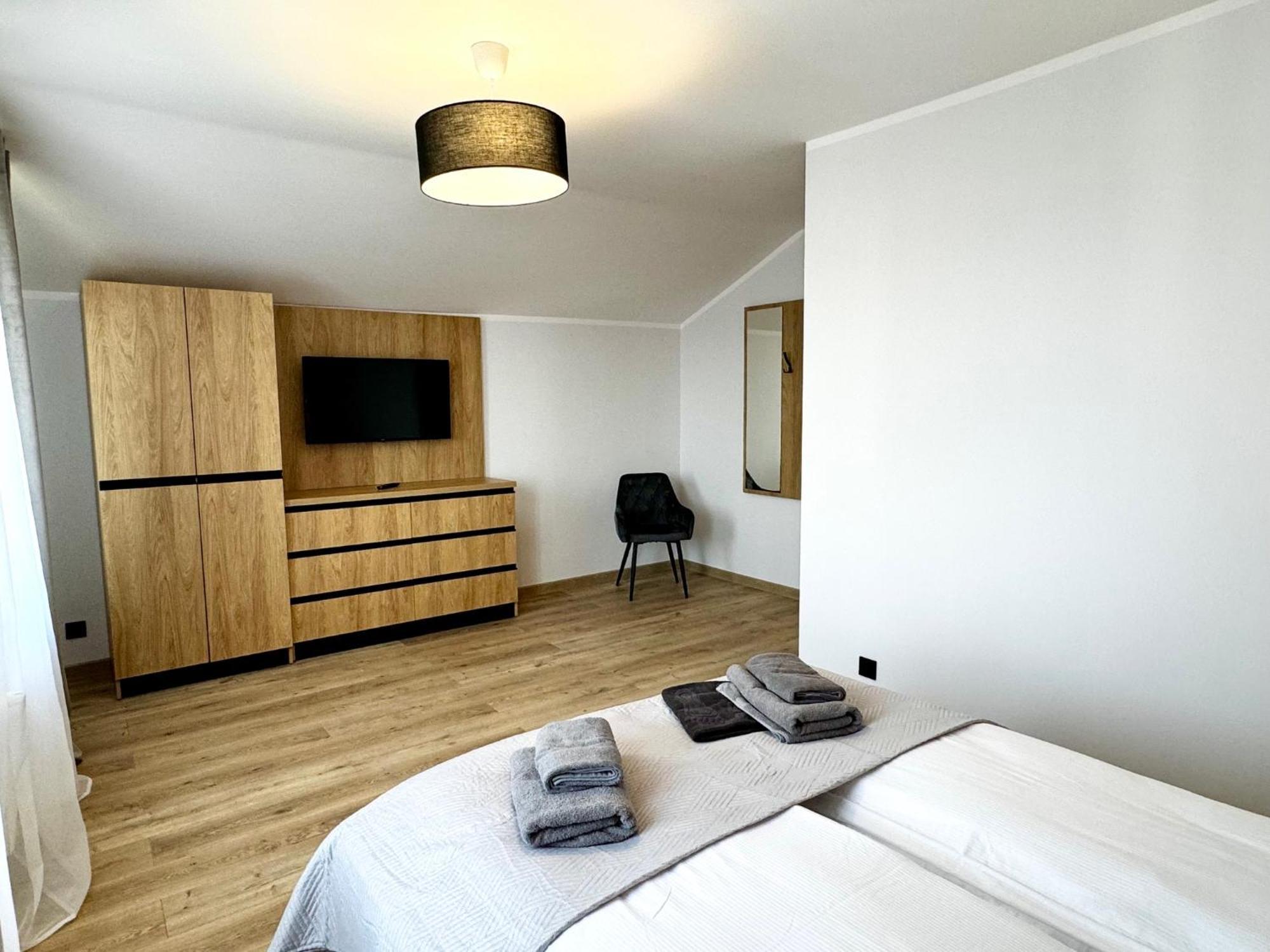 Apartamenty Flauta ยาสต์เชอเบีย กูรา ภายนอก รูปภาพ